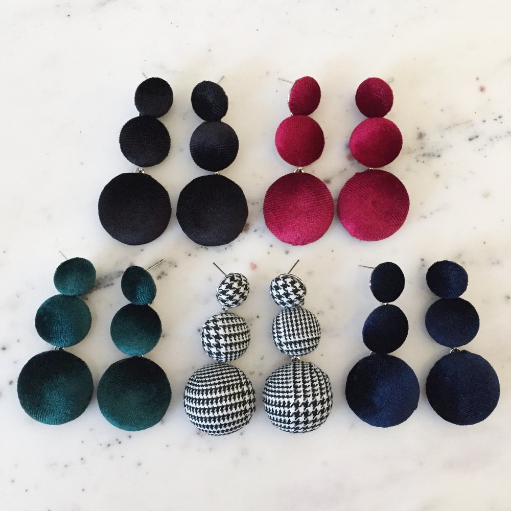 "Lizzie" Earrings || Black Velvet Bon Bon - Picture 5 of 9